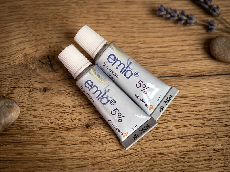 Review 2 tuýp gel kéo dài quan hệ EMLA 5%  hàng xách tay